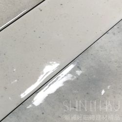 白
